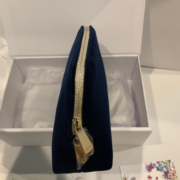 Dior Pouch Bag Cosmetic Case Purse Navy Velvet Logo Gold Zippers NEW - Picture 5 of 6